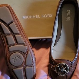 Michael kors brown flats size 7 new never worn
